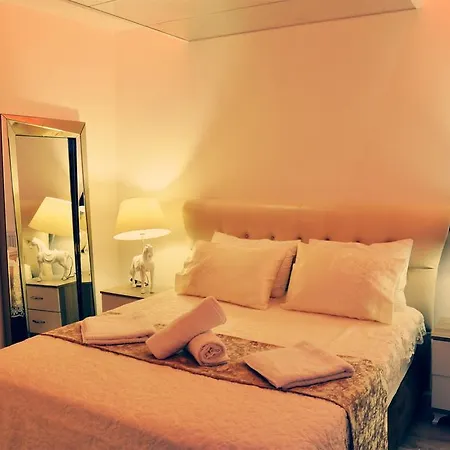 Apartamento Hera Suites